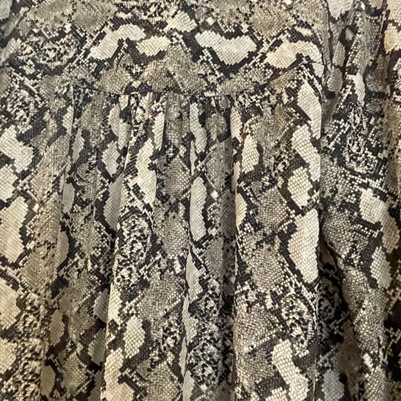 Long Snake Motif Tunic/ Shirtdress - Picture 7 of 7